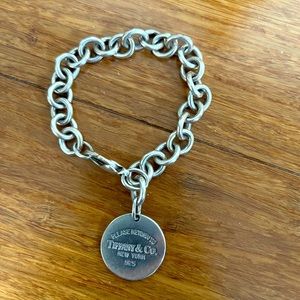 Tiffany & Co Return to Tiffany Sterling Silver Bracelett